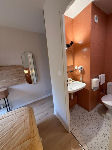 Bathroom 5, Hôtel La Cascade, Rhône