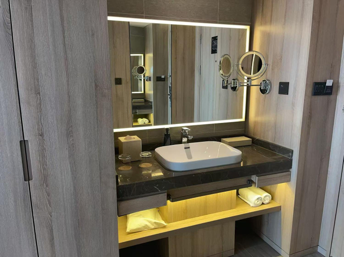 Bathroom 3, Atour Hotel Zibo High-Tech Zone North High-Speed Railway Station, Zibo