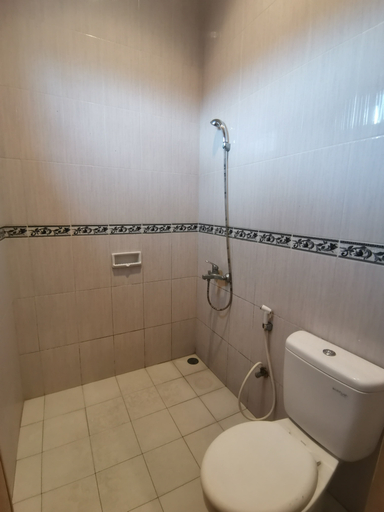 Bathroom, Cozy Mountain Resort Puncak by Sorana Hening, Bogor