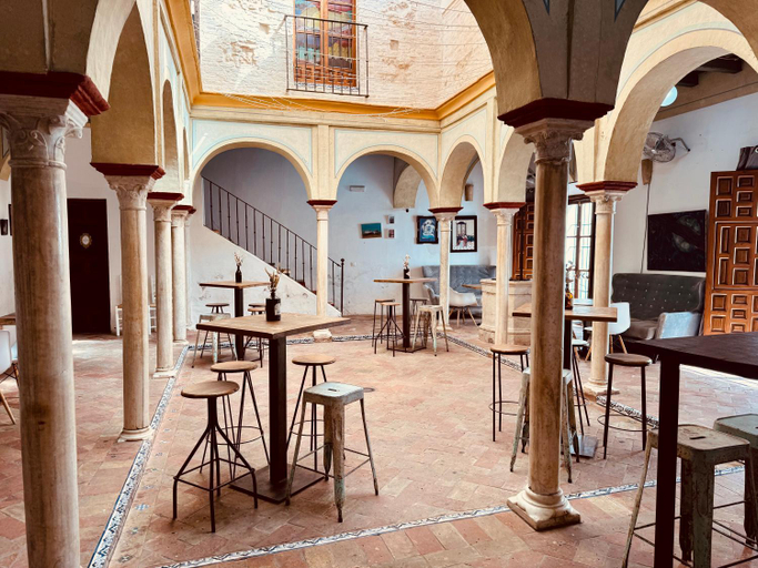 Food & Drinks 3, FRENTEABASTOS Boutique, Sevilla