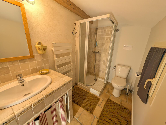 Bathroom 2, Chambres d'hotes - Le Mas du Colombeyras, Drôme