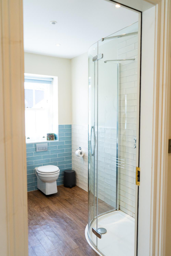Bathroom 3, Monks Ballyvaughan