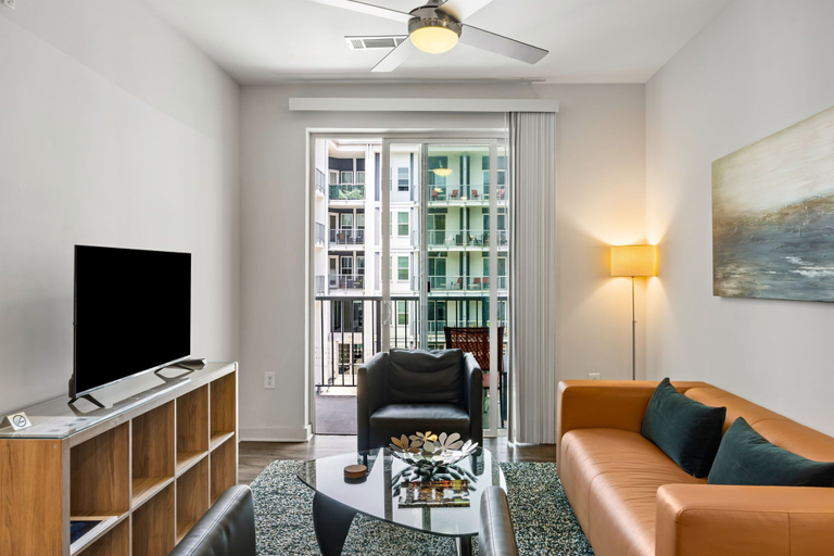 Others 5, Spectacular Suite 1BR 1BA Apt I - Includes Bi-weekly Cleanings Linen Change, Atlanta