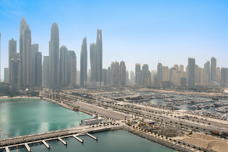 Room 2, Silkhaus 1bdr in Marina Vista Tower Private Beach, Dubai