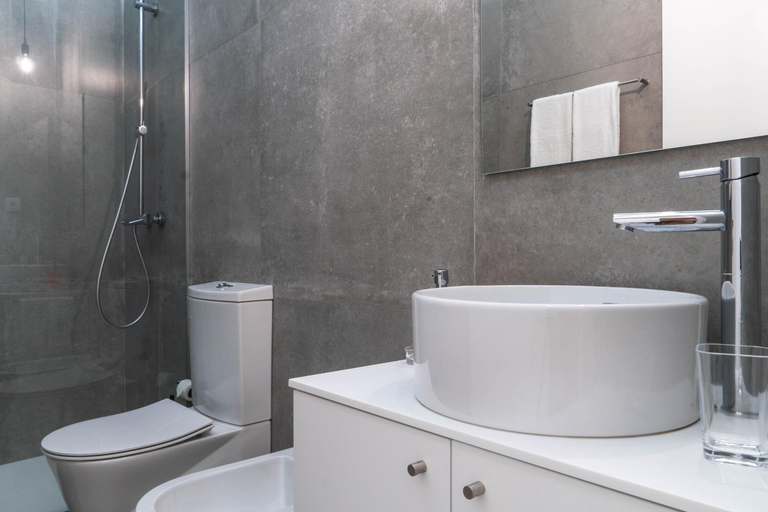 Bathroom, Mosteiros Sunset and Islets Apartment, Ponta Delgada