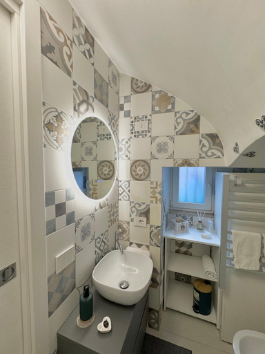 Bathroom 3, Dimora La Neviera, Bari