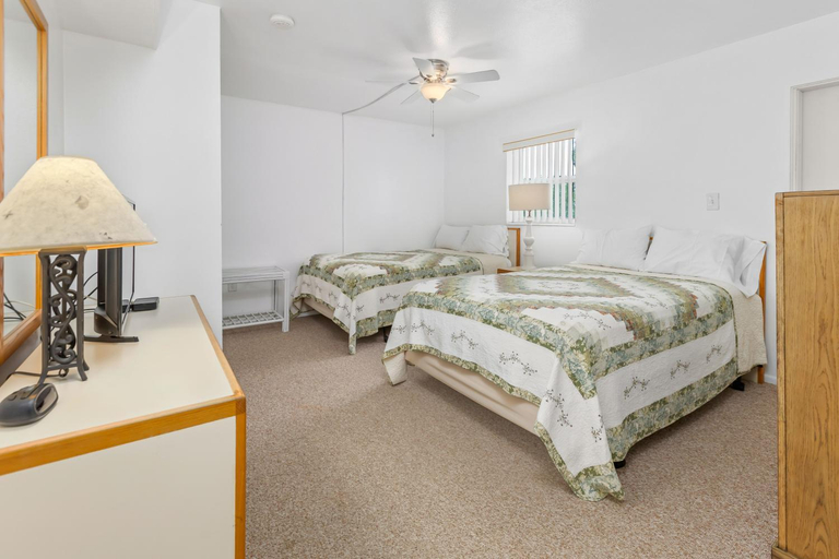 Bedroom 3, Sea Club I, Manatee