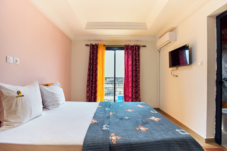 Room 5, Helena Home - Kribi, Océan