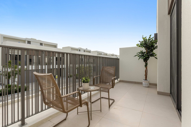 Room 3, Silkhaus Spacious 3bdr Maid Tilal Al Ghaf, Dubai