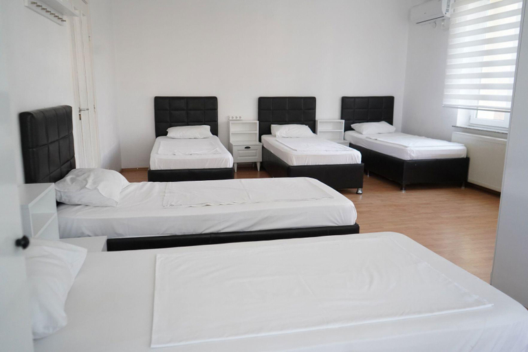 Bedroom 3, HOTEL GREEN GARDEN, Municipiul Bucuresti