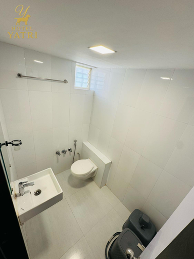 Bathroom, Hotel Yatri, Gandhinagar