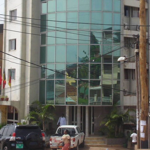 Parking, Hotel Nguela, Mfoundi