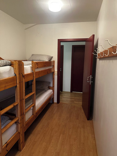 Room 4, Eldborg Cabins & Guesthouse, Kolbeinsstaðahreppur