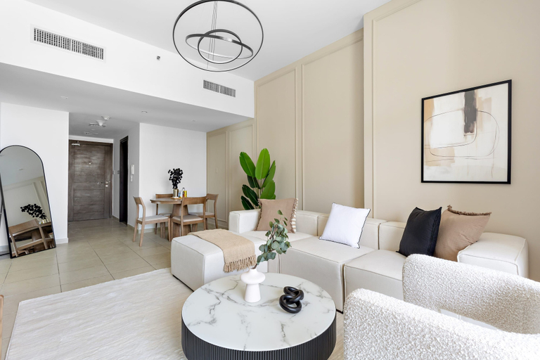 Room 5, Silkhaus Chic 1bdr Reem Island Mangrove Place, Abu Dhabi City