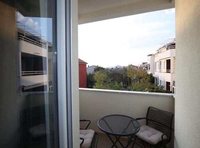 Others 3, Apartments Ana, Vodice
