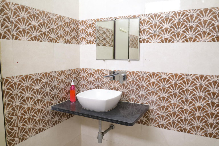 Bathroom 5, HOTEL VALLABH VILAS, Hoshangabad