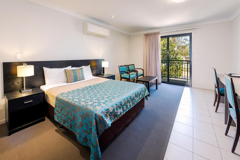 Bedroom 2, Royal Motel Miles, Murilla