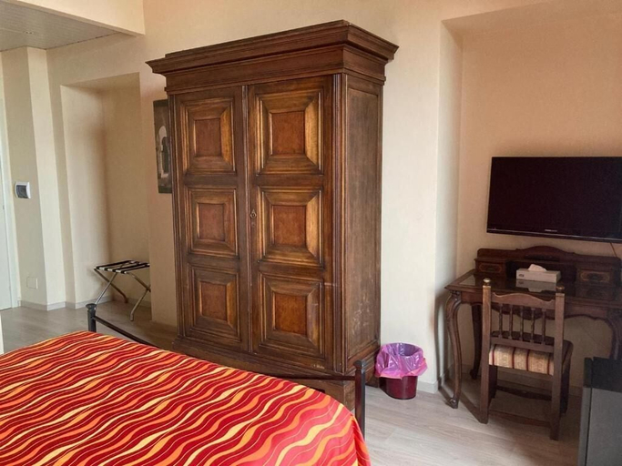 Bedroom 2, hotel Villa Conte Riccardi, Asti