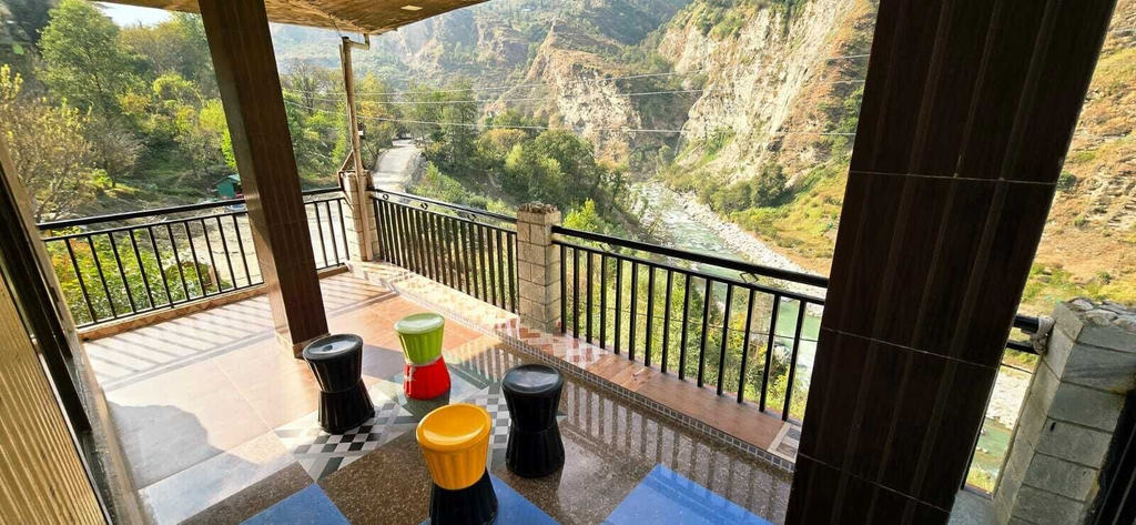 Property grounds 4, The Aston hills kasol, Kullu