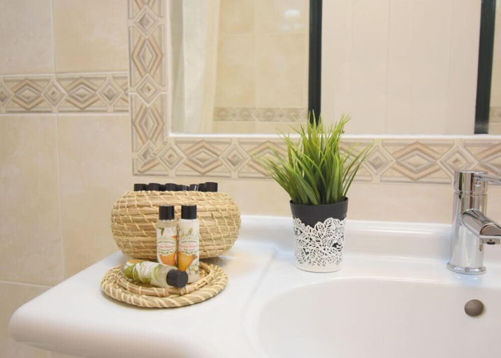 Bathroom 3, Herdade das Castas Nobres, Redondo