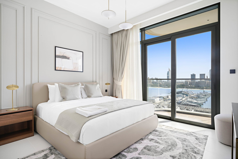 Room 3, Silkhaus Marina Vista Tower Full Marina View, Dubai