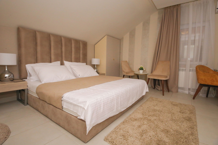Room 2, Decenija Hotel & Restaurant, Belgrade