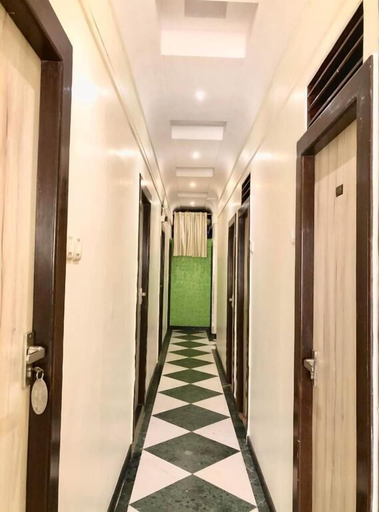 Others 5, Hotel Volga 2, Mumbai City