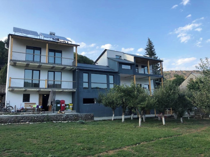 Primary image, Vardeni Guest House