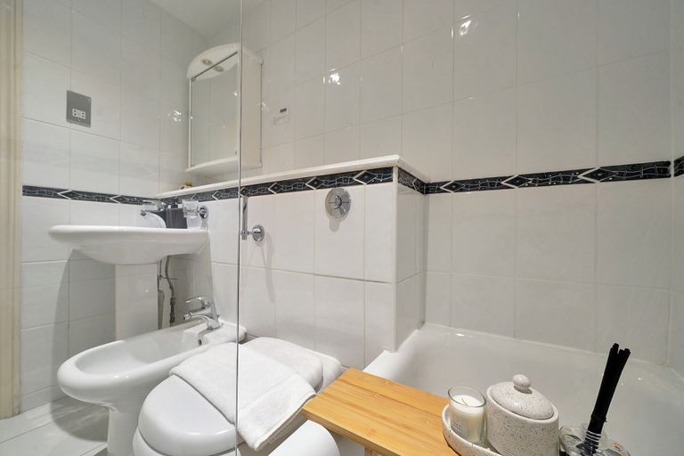 Bathroom 3, Hertford Flat 13, London