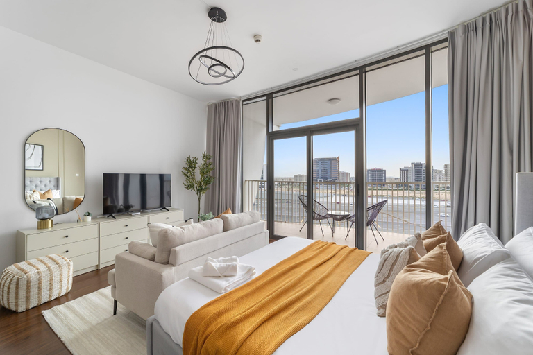 Room 2, Silkhaus New Studio Binghatti Pearl in DSO, Dubai