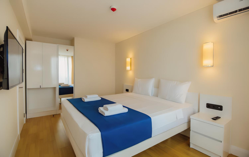 Bedroom 3, Batumi Sea Line Aparthotels, Batumi