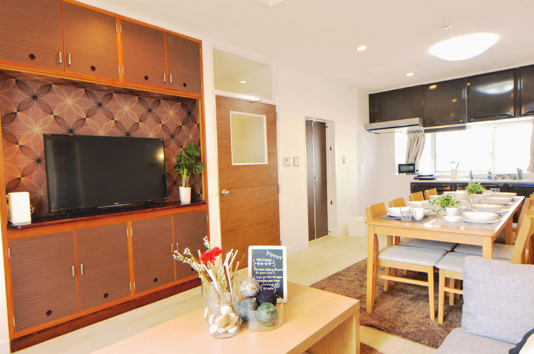 Others 4, Purple House, Chatan