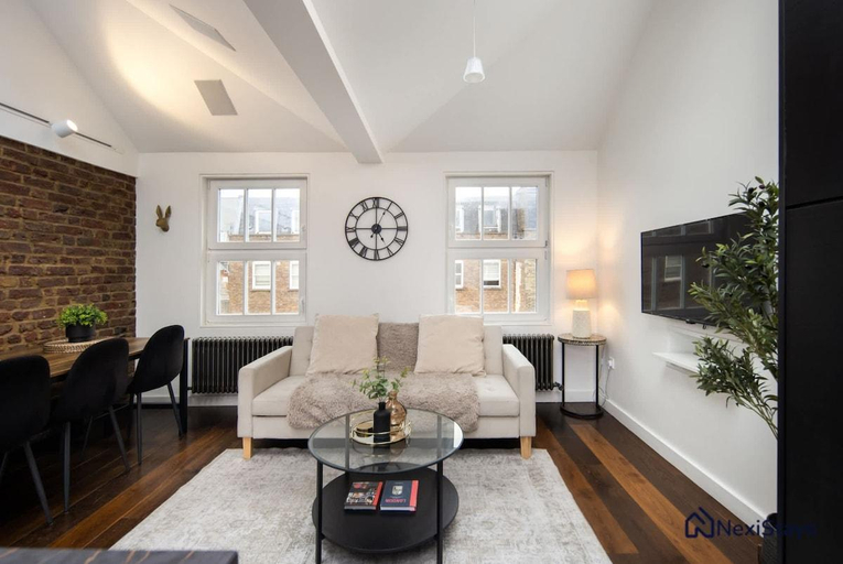 4, 1 Min Walk to Euston Station | Luxury Townhouse, London