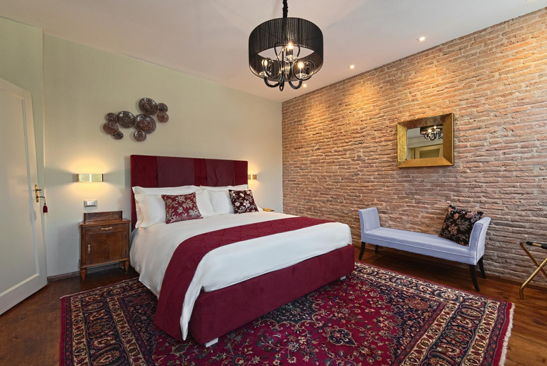 Bedroom, 28 Alla Rotonda, Rovigo