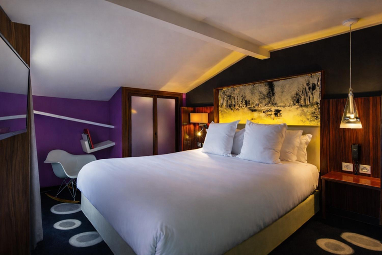 Bedroom 2, Hotel de Brienne, Haute-Garonne