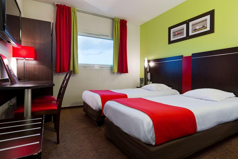 Bedroom 2, Enzo Hotels Thionville, Moselle