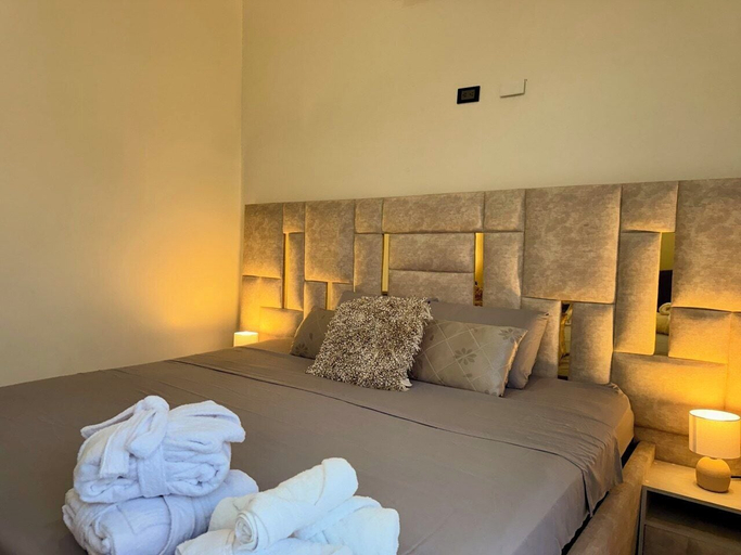 Room 2, ARENA DORADA, San Cristóbal