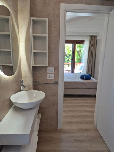 Bathroom 4, Residence Villalsole, Brescia