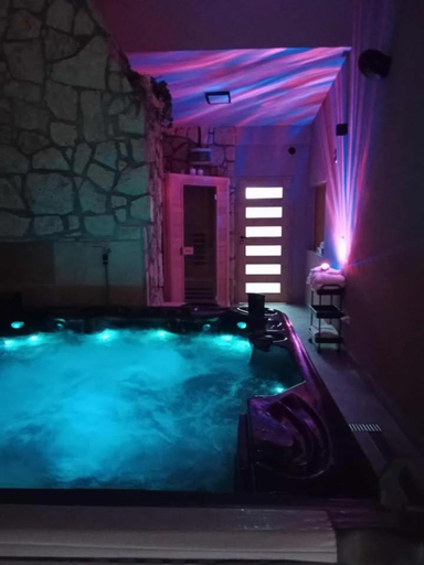 Sport & Beauty 2, Bawaria Wellness Retreat, Frýdek-Místek