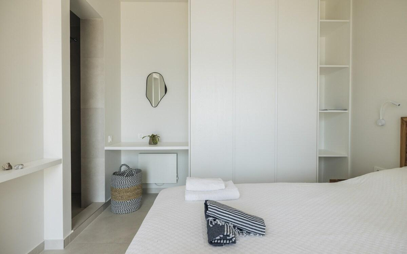 Bedroom 3, Private pool with prime location, West Greece