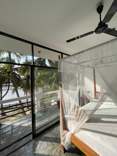 Bedroom 3, Lagoon Surfhouse, Habaraduwa