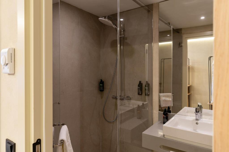 Bathroom 3, Renion Hotel, Almaty