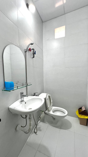 Bathroom 3, Nha Nghi Nhu Y, Phan Rang-Tháp Chàm