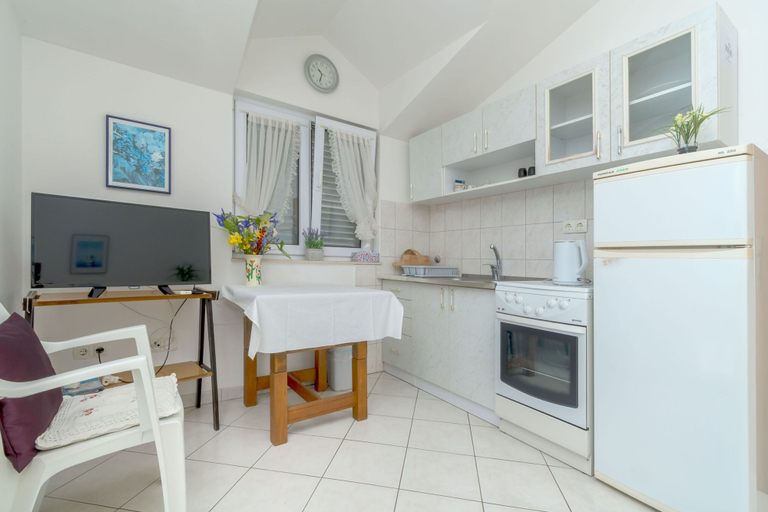 Private kitchen 2, Apartments Stana, Okrug