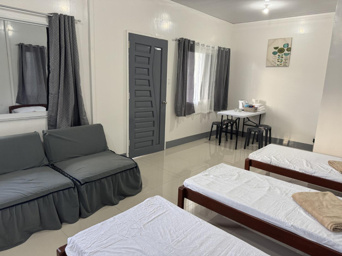 Bedroom 2, Helens Mountain Resort, Arakan
