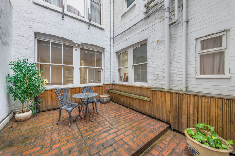Outdoor dining 2, Hertford Flat 1, London