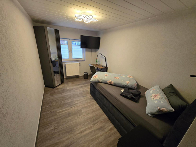 4, Pension Limmer- Mit Klimaanlage, Hildesheim