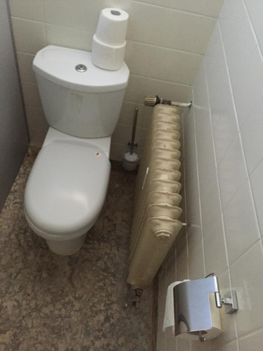 Bathroom 3, 3 WG-geeignete Zimmer zur Selbstverpflegung, Esslingen
