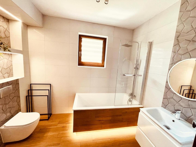 Bathroom 2, Apartament Rybical - POKOJE, Giżycko