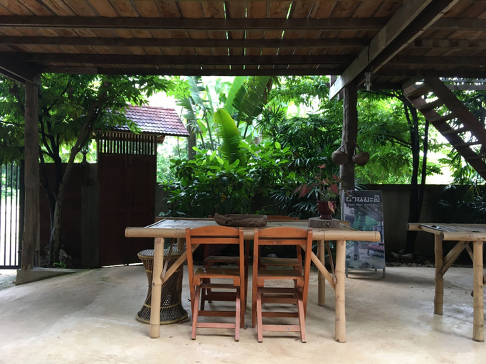 Others 4, Baan Mali Lampang, Ko Kha